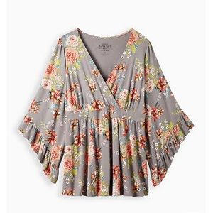 Torrid BABYDOLL TOP SUPER SOFT FLORAL GREY 4 4x 26 NWT